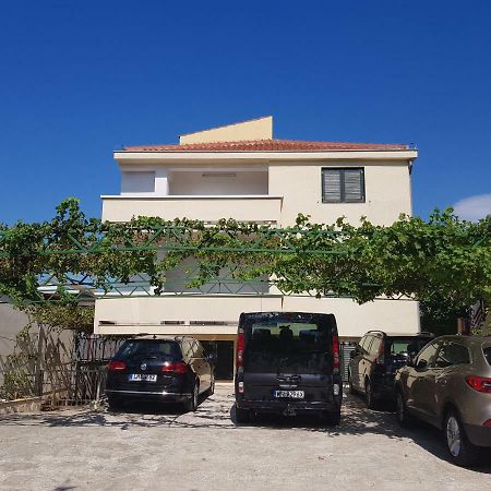 Apartment Lavanda Starigrad Paklenica Exterior photo