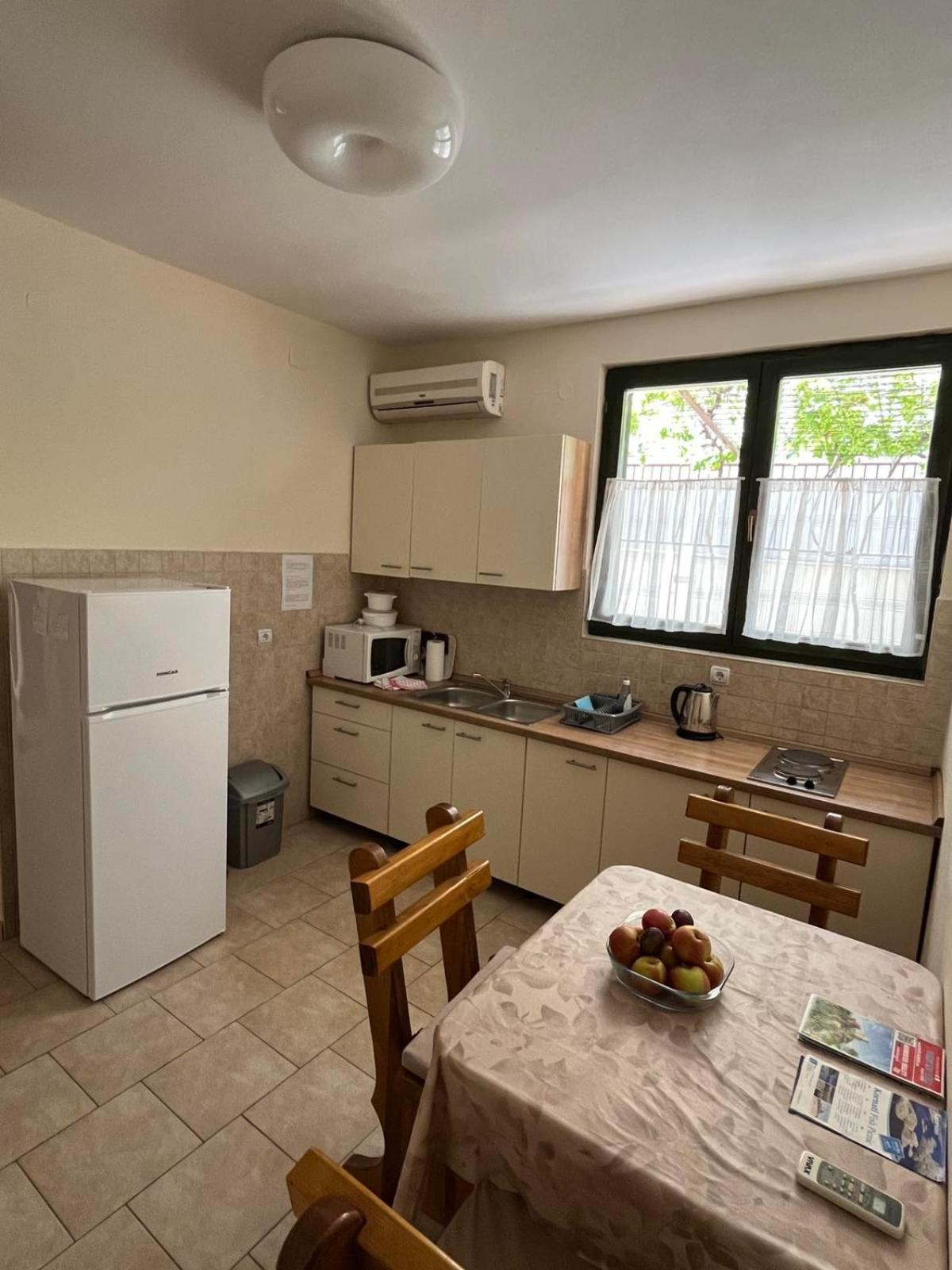 Apartment Lavanda Starigrad Paklenica Exterior photo