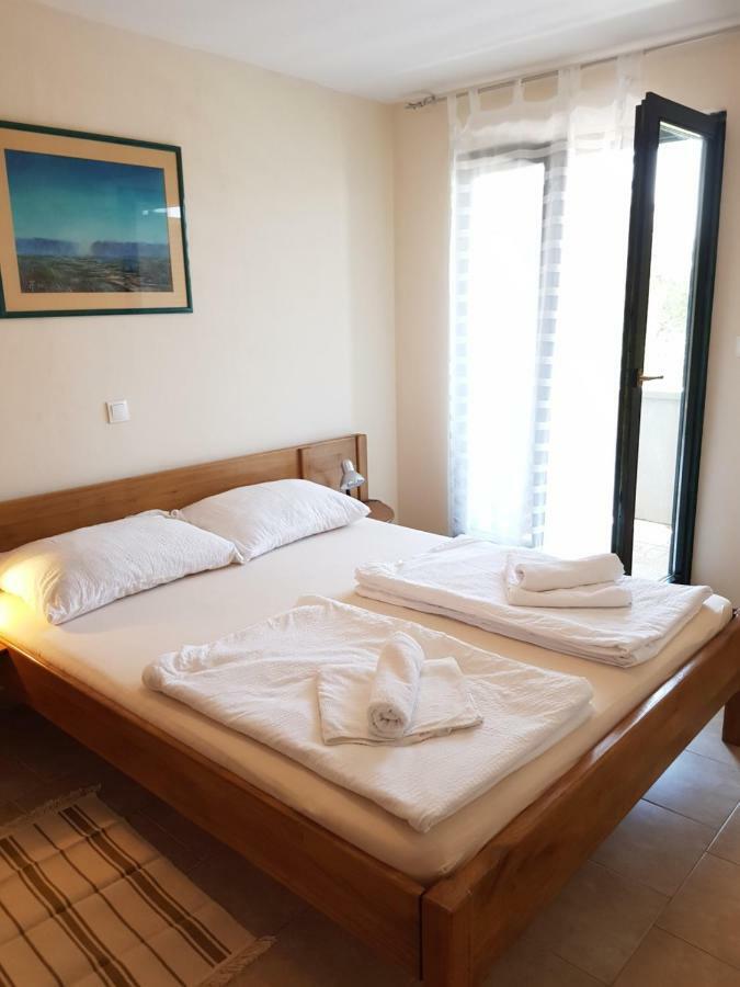 Apartment Lavanda Starigrad Paklenica Exterior photo